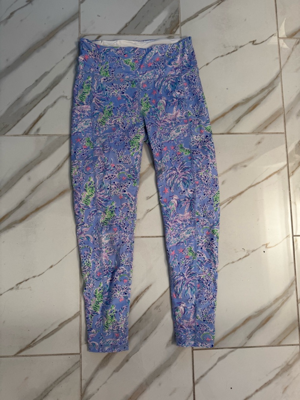 Lilly Pulitzer Lavender and Pink Athletic Leggings Luxletic size medium worn 2x
